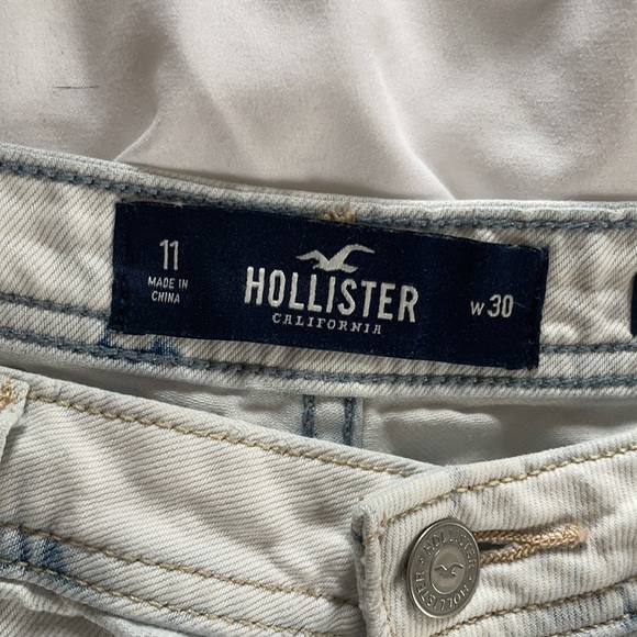 Hollister Jean Shorts - Picture 9 of 12